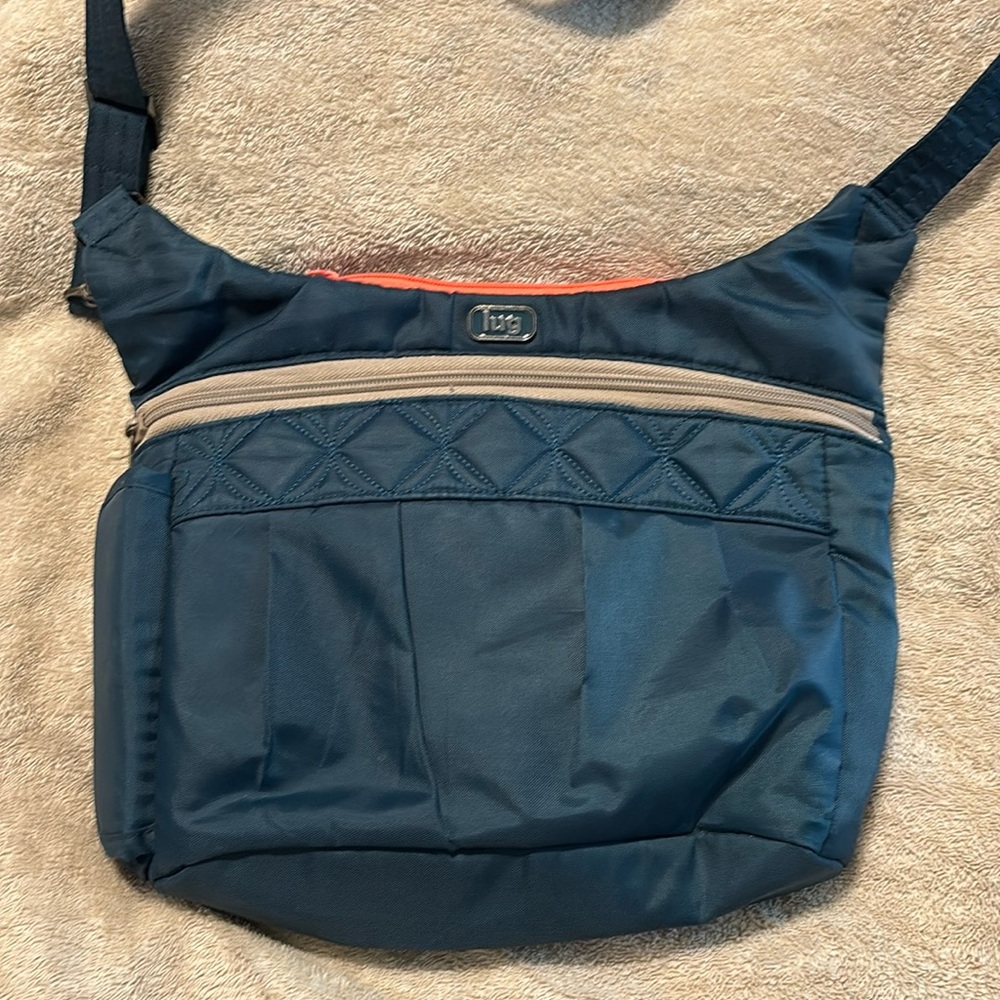 LUG Swing purse - fantastic condition